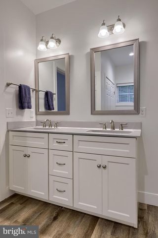 2312 RALEIGH DR, Lancaster, PA 17601