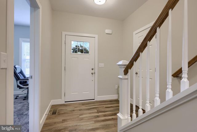 2312 RALEIGH DR, Lancaster, PA 17601