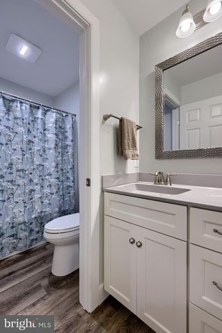 2312 RALEIGH DR, Lancaster, PA 17601