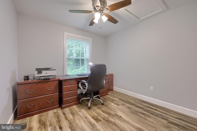 2312 RALEIGH DR, Lancaster, PA 17601