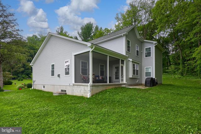 2312 RALEIGH DR, Lancaster, PA 17601