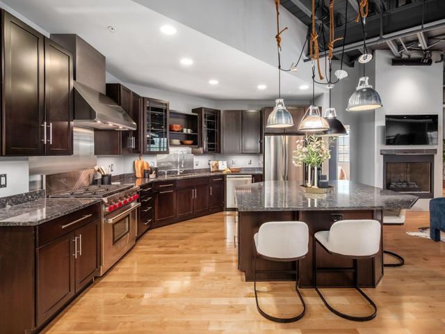 17 W 3rd Avenue, 212, Columbus, OH 43201