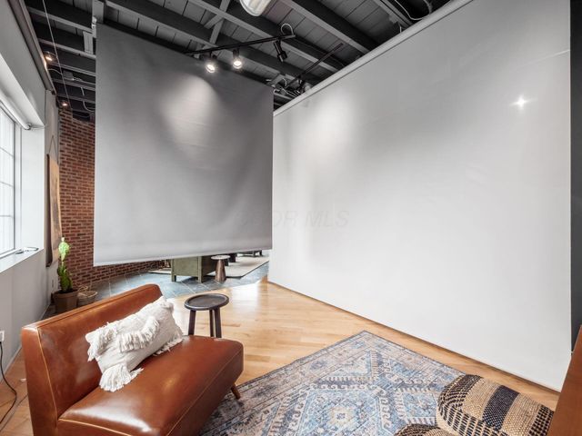 17 W 3rd Avenue, 212, Columbus, OH 43201