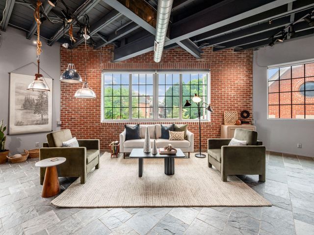 17 W 3rd Avenue, 212, Columbus, OH 43201