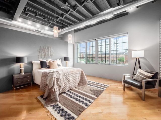 17 W 3rd Avenue, 212, Columbus, OH 43201