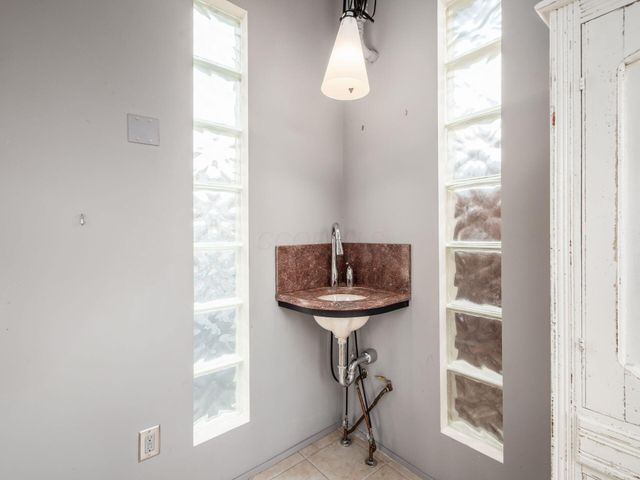 17 W 3rd Avenue, 212, Columbus, OH 43201