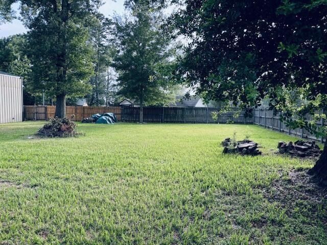 802 Fall Creek Drive, Huffman, TX 77336