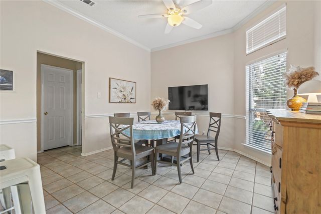 6711 Landover Hills Lane, Arlington, TX 76017