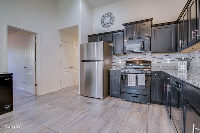 13803 RIO CONCHOS Road, Clint, TX 79836