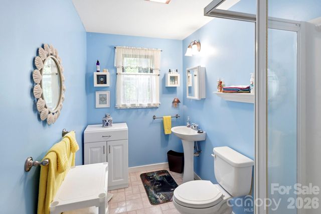 37 Pine Bluff Road, Hendersonville, NC 28792