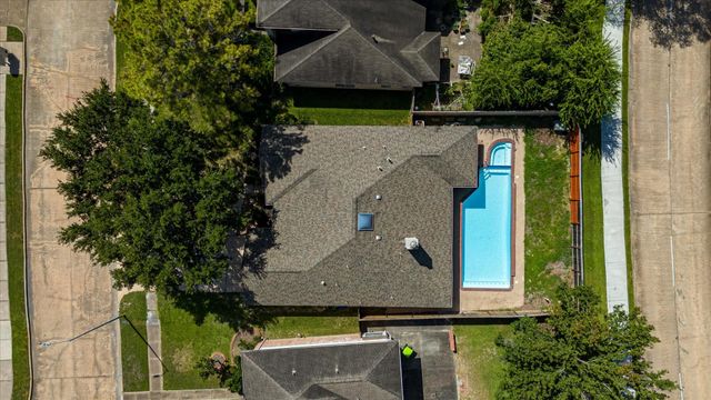 14810 Mission Hills Drive, Houston, TX 77083