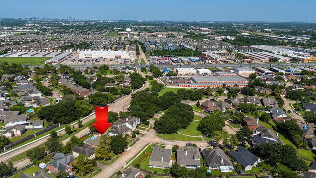 14810 Mission Hills Drive, Houston, TX 77083