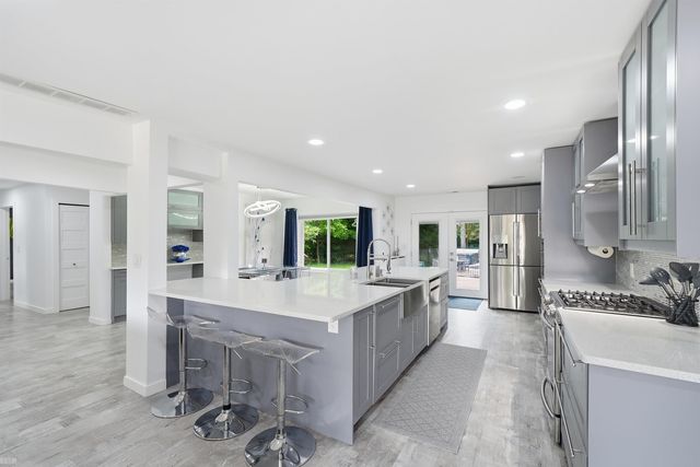8650 Clinton River Road, Sterling Heights, MI 48314