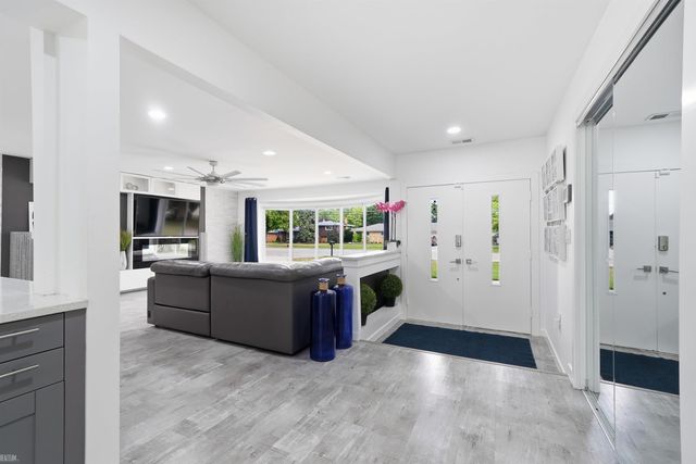8650 Clinton River Road, Sterling Heights, MI 48314