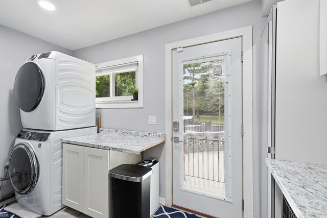 8650 Clinton River Road, Sterling Heights, MI 48314
