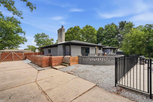 8650 Clinton River Road, Sterling Heights, MI 48314