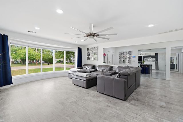 8650 Clinton River Road, Sterling Heights, MI 48314