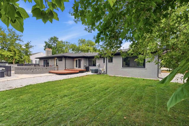 8650 Clinton River Road, Sterling Heights, MI 48314