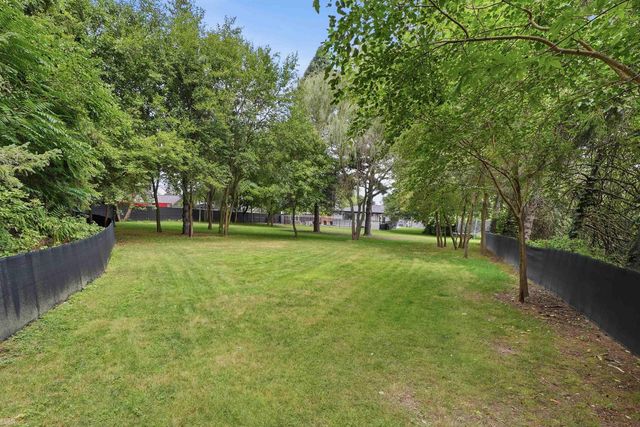 8650 Clinton River Road, Sterling Heights, MI 48314