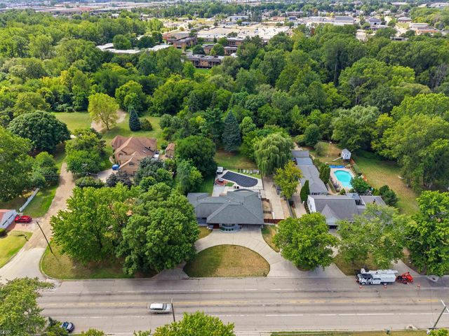 8650 Clinton River Road, Sterling Heights, MI 48314