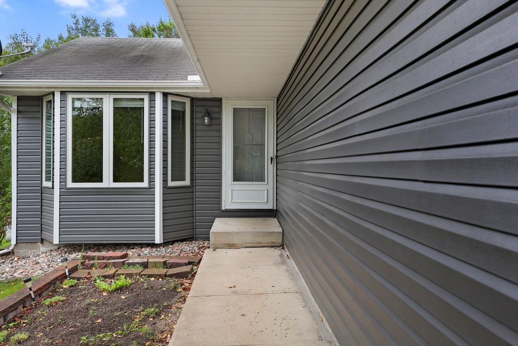5409 W 143rd Street, Savage, MN 55378 — photo 2
