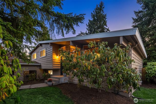 18710 64th Avenue W, Lynnwood, WA 98037