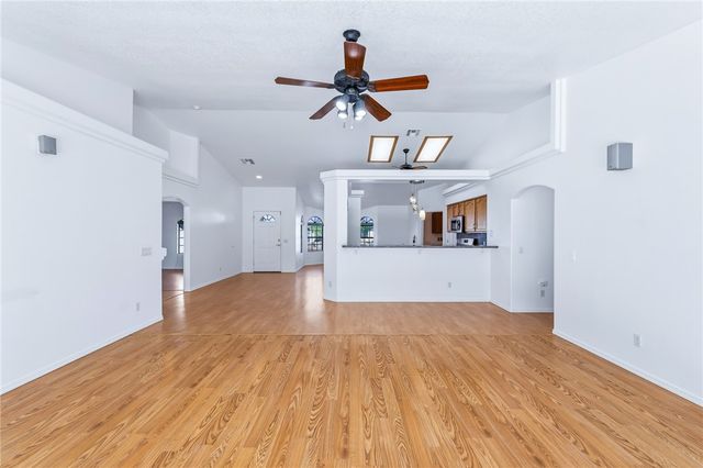 2262 Sunrise Trail, Bullhead City, AZ 86442