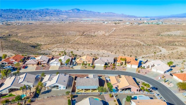 2262 Sunrise Trail, Bullhead City, AZ 86442
