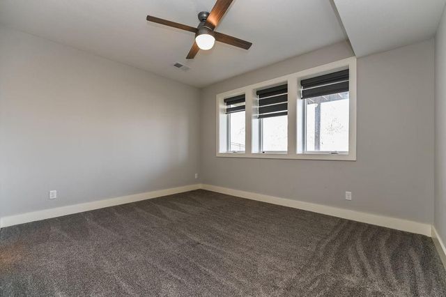 22622 W 87th Terrace, Lenexa, KS 66227