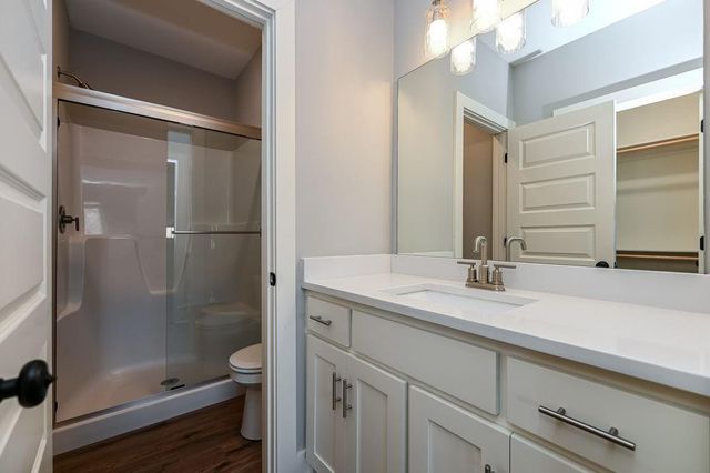 22622 W 87th Terrace, Lenexa, KS 66227