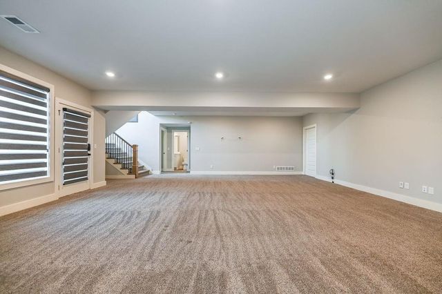 22622 W 87th Terrace, Lenexa, KS 66227