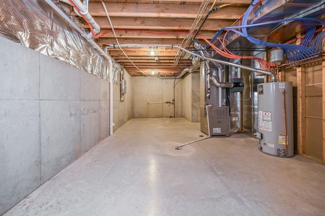 22622 W 87th Terrace, Lenexa, KS 66227