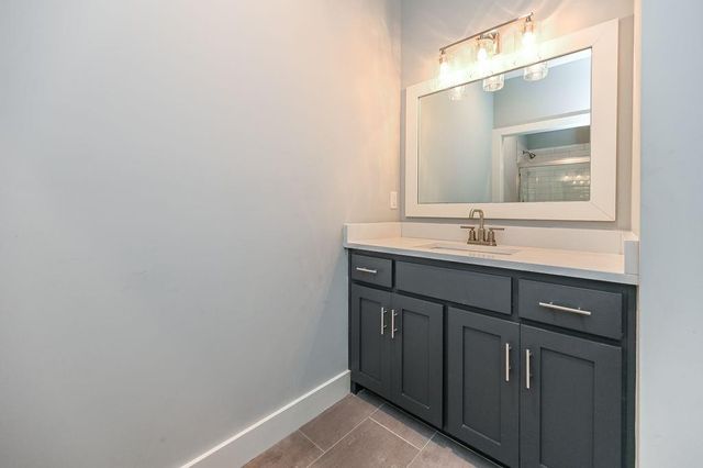 22622 W 87th Terrace, Lenexa, KS 66227