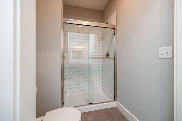 22622 W 87th Terrace, Lenexa, KS 66227