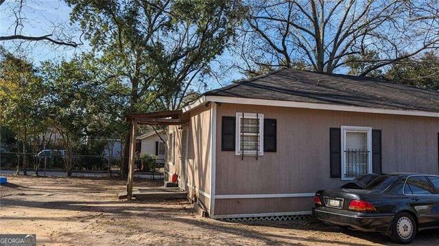 1094 Triple Hill Drive, Macon, GA 31206