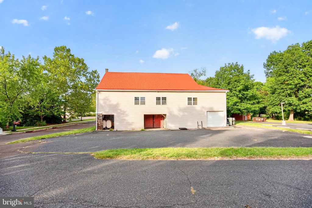 444 SCHOOL LN, Harleysville, PA 19438 — photo 3