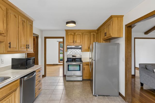 3836 Lake Aire Dr, Nashville, TN 37217
