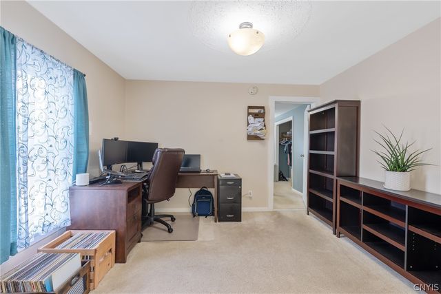 102 Marsden Road, Salina, NY 13208