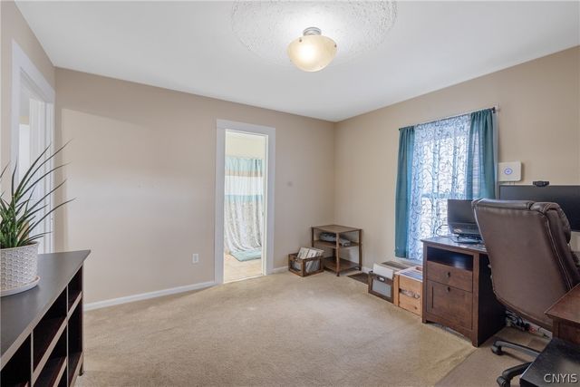 102 Marsden Road, Salina, NY 13208