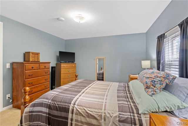 102 Marsden Road, Salina, NY 13208