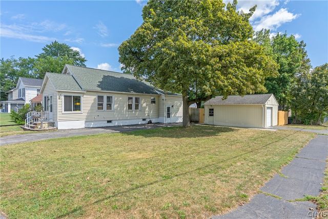 102 Marsden Road, Salina, NY 13208