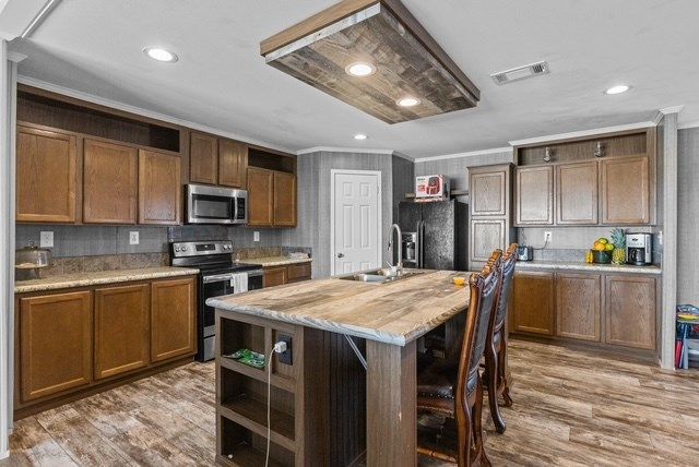 12848 W Whirlaway Dr, Odessa, TX 79763