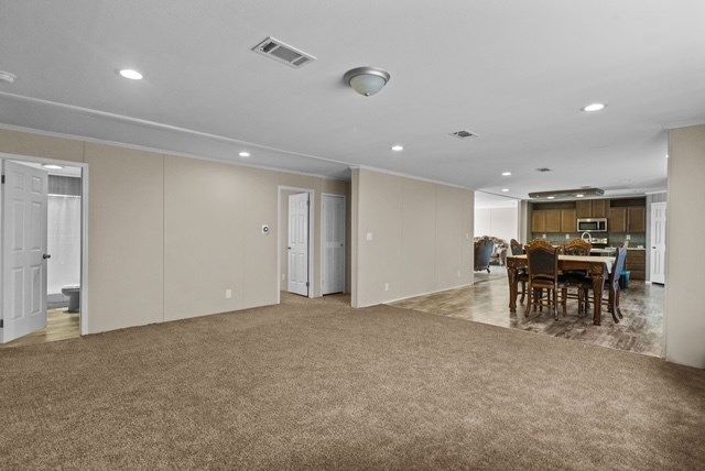 12848 W Whirlaway Dr, Odessa, TX 79763