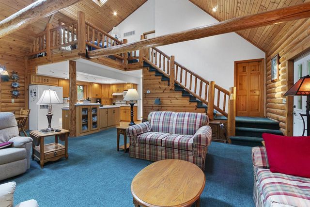 15789 HICKORY LANE, Mountain, WI 54149