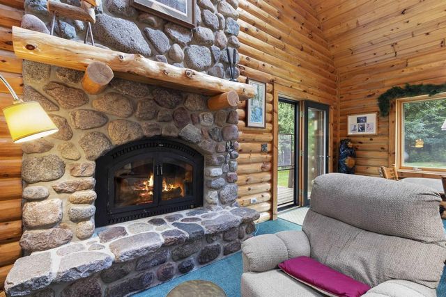 15789 HICKORY LANE, Mountain, WI 54149