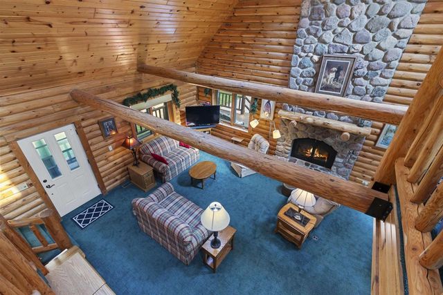 15789 HICKORY LANE, Mountain, WI 54149