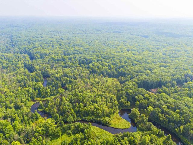 15789 HICKORY LANE, Mountain, WI 54149