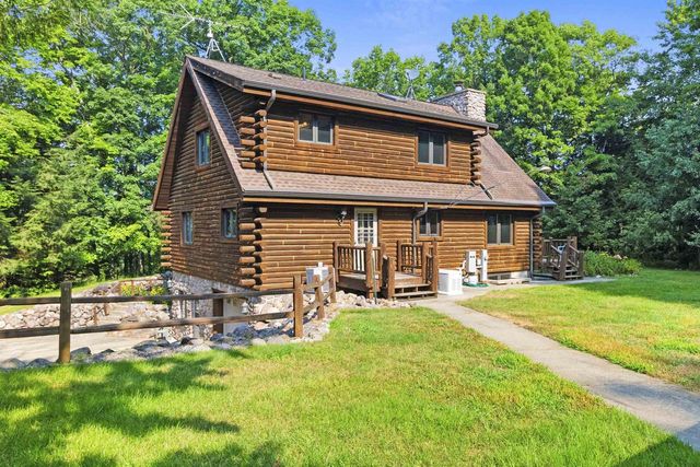 15789 HICKORY LANE, Mountain, WI 54149