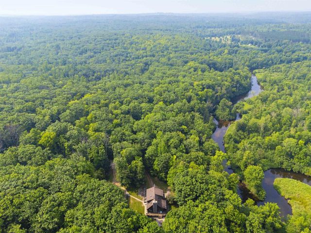 15789 HICKORY LANE, Mountain, WI 54149