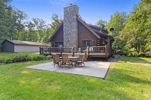 15789 HICKORY LANE, Mountain, WI 54149